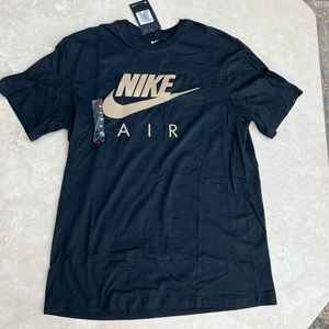 Nike tee size m